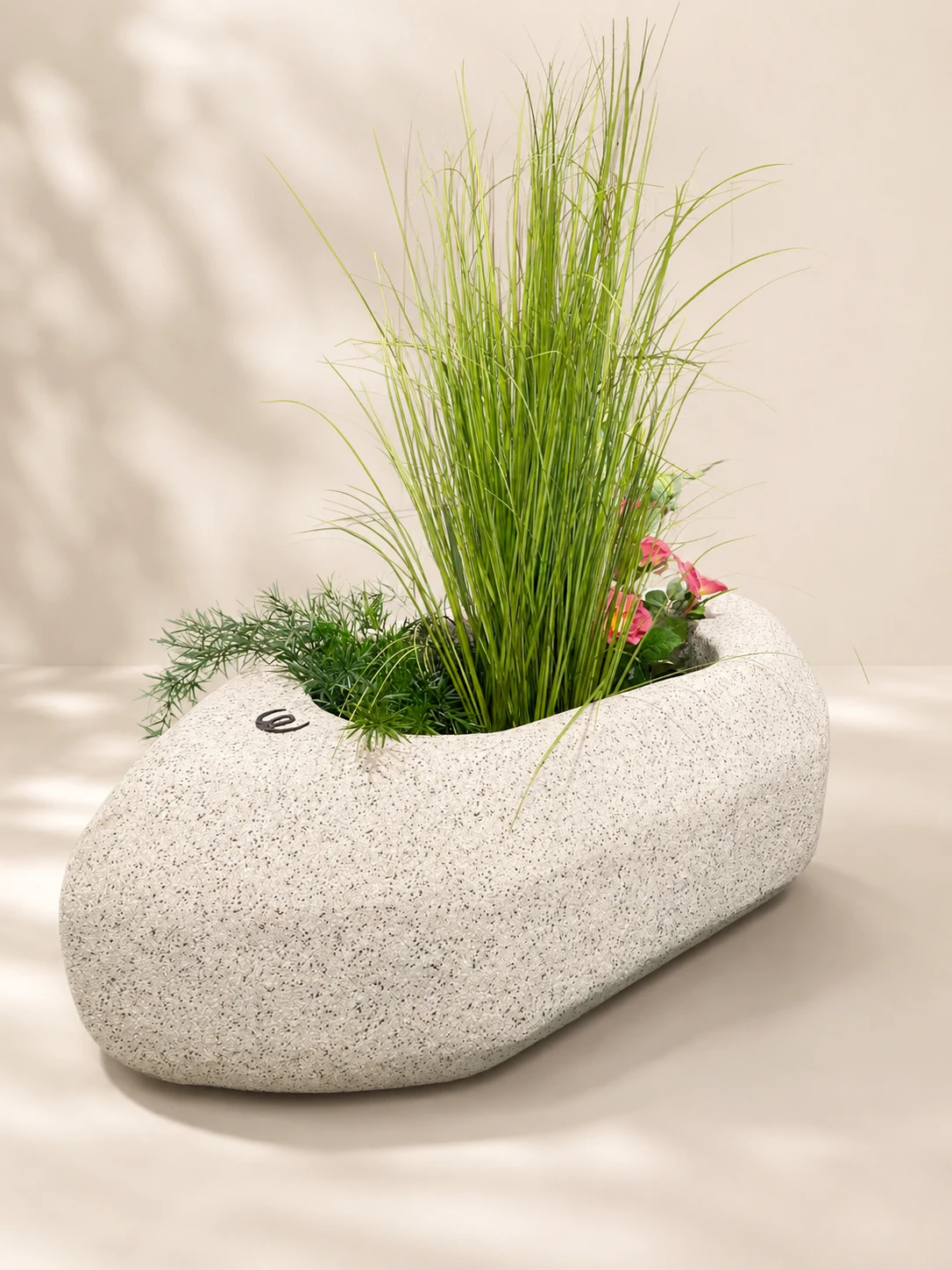 Oválny kvetináč  Pebble – dizajnový kvetináč AureaForma